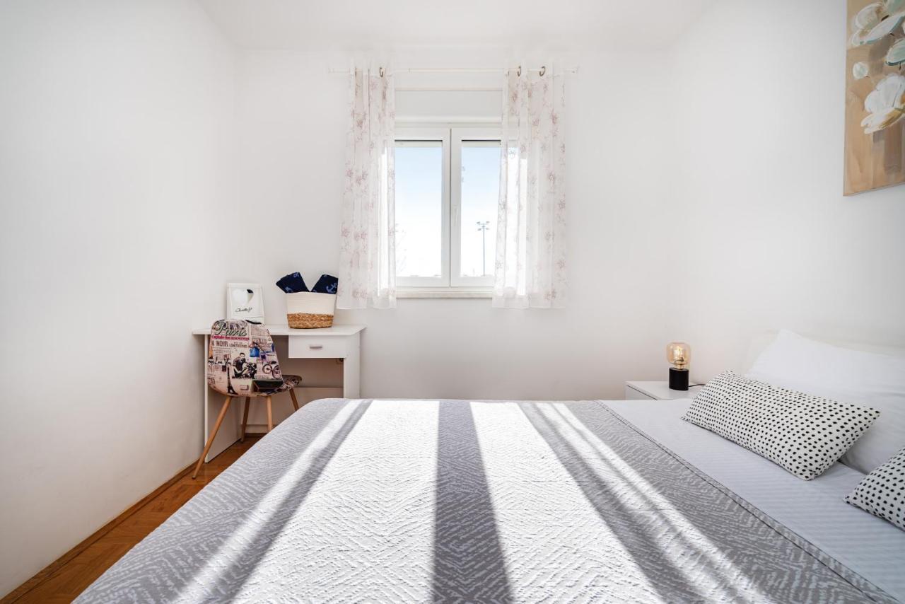 Apartment Visnjik - Self Check-In Задар Екстериор снимка