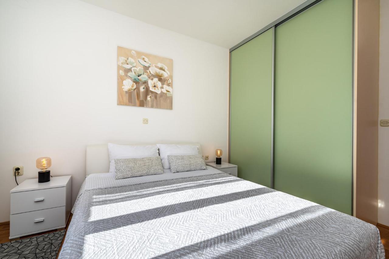 Apartment Visnjik - Self Check-In Задар Екстериор снимка